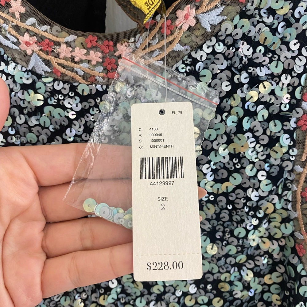 Anthropologie Varun Bahl  NWT Sequin Embellished Embroidered Astronomy SZ 2 - Picture 5 of 9
